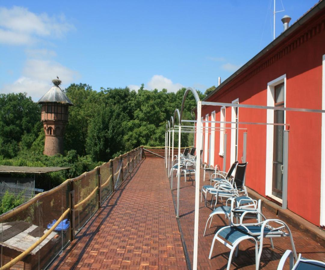 Landhotel Storchenkrug Rühstädt Екстериор снимка