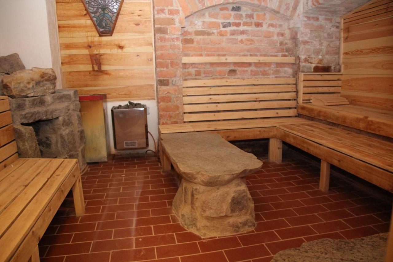Landhotel Storchenkrug Rühstädt Екстериор снимка