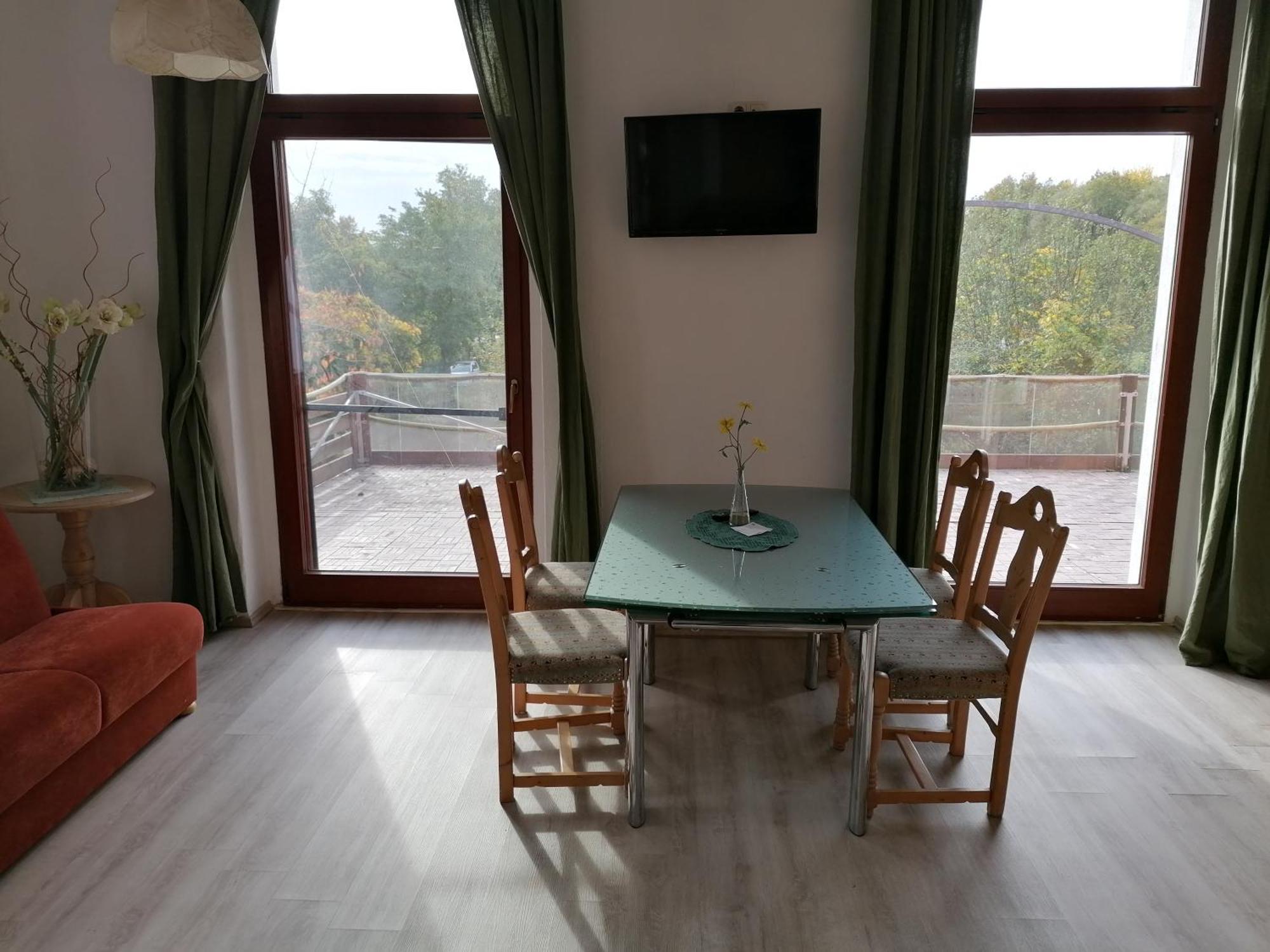 Landhotel Storchenkrug Rühstädt Екстериор снимка